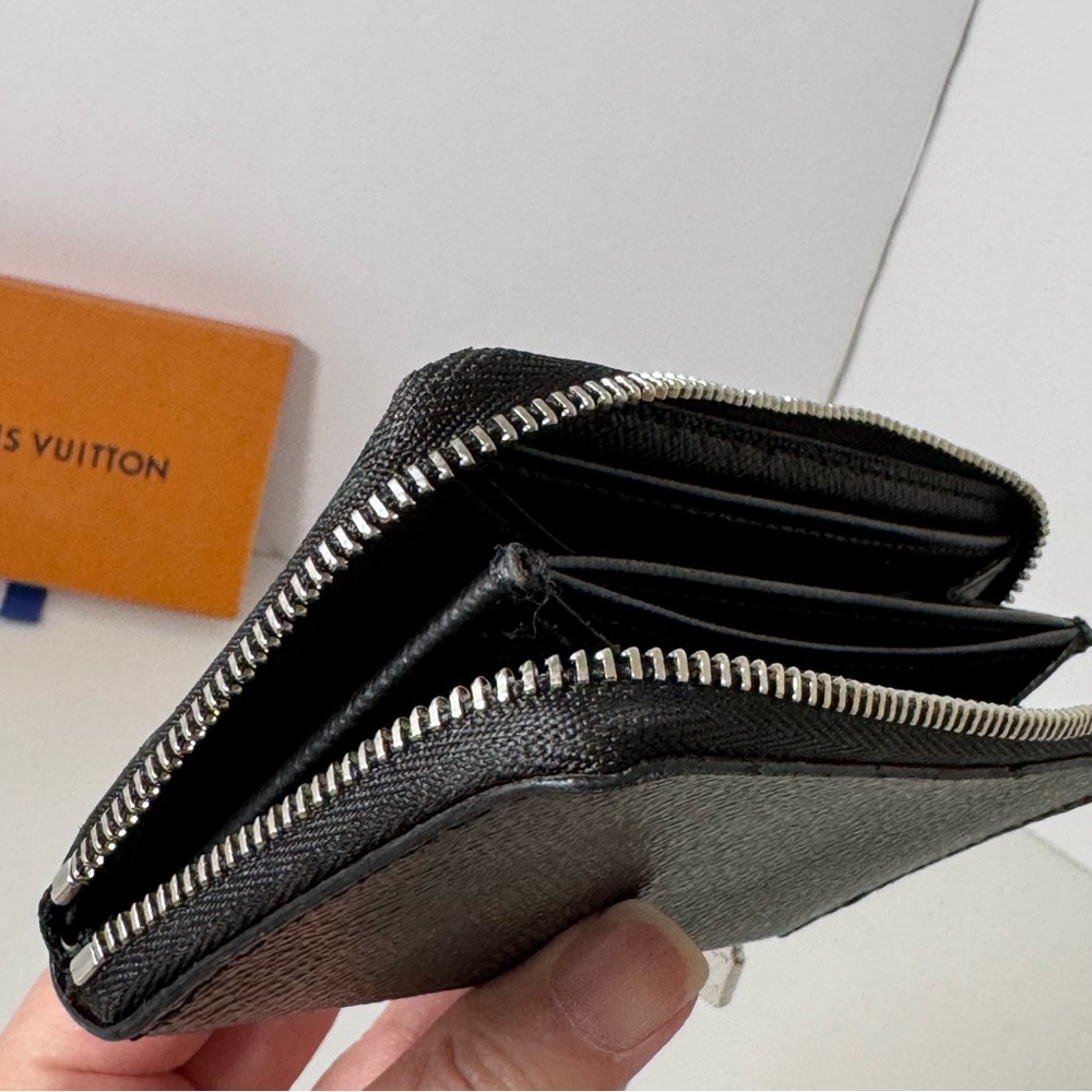 Louis Vuitton Damier Graphite Zipper Coin Wallet Authentic with Box - Picture 12 of 16